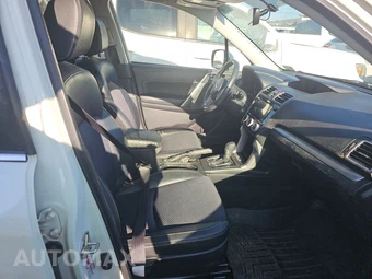 2017 Subaru Forester 2.0XT Premium – miniatura 8