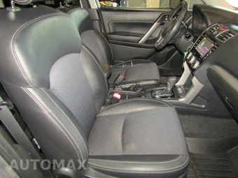 2017 Subaru Forester 2.0XT Premium - miniatura 16