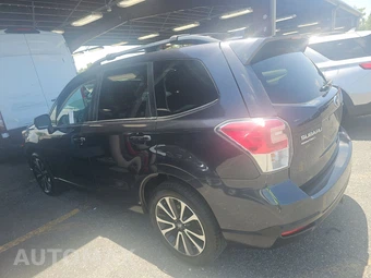 2017 Subaru Forester 2.0XT Premium – miniatura 6