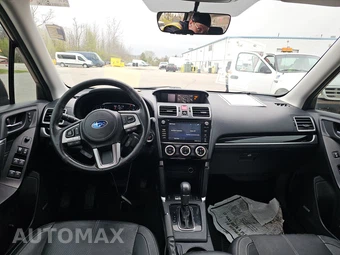 2017 Subaru Forester 2.0XT Touring – miniatura 11