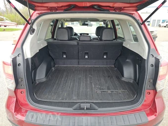 2017 Subaru Forester 2.0XT Touring – miniatura 16