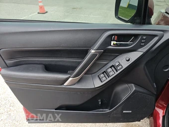 2017 Subaru Forester 2.0XT Touring – miniatura 9