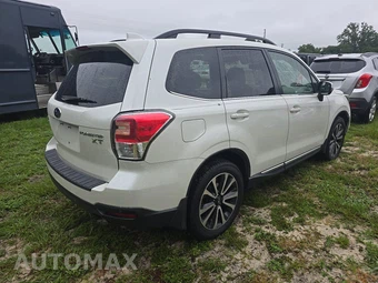 2017 Subaru Forester 2.0XT Touring - miniatura 4