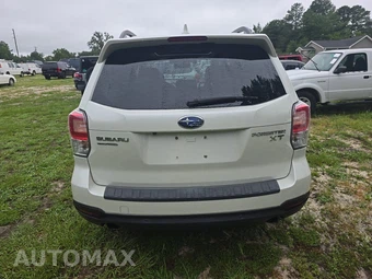 2017 Subaru Forester 2.0XT Touring - miniatura 5