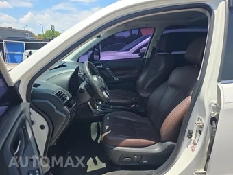 2017 Subaru Forester 2.0XT Touring - miniatura 13