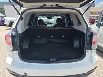 2017 Subaru Forester 2.0XT Touring - miniatura 20