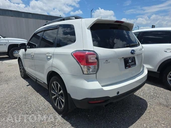 2017 Subaru Forester 2.0XT Touring - miniatura 6