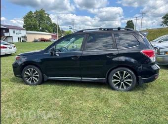 2017 Subaru Forester 2.0XT Touring - miniatura 8