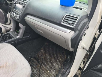 2017 Subaru Forester 2.5i - miniatura 16