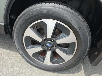 2017 Subaru Forester 2.5i - miniatura 21