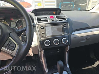2017 Subaru Forester 2.5i - miniatura 10
