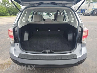 2017 Subaru Forester 2.5i - miniatura 11