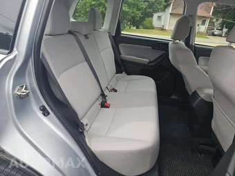 2017 Subaru Forester 2.5i - miniatura 13