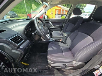 2017 Subaru Forester 2.5i - miniatura 3