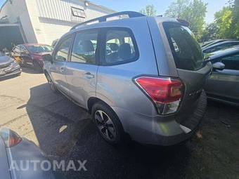 2017 Subaru Forester 2.5i - miniatura 2