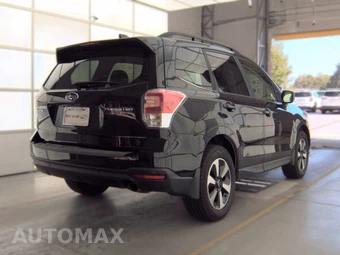 2017 Subaru Forester 2.5i Limited - miniatura 4