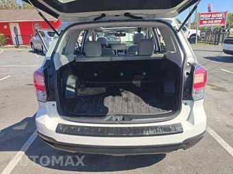 2017 Subaru Forester 2.5i Premium – miniatura 14
