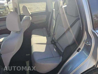 2017 Subaru Forester 2.5i Premium – miniatura 14