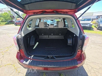 2017 Subaru Forester 2.5i Premium - miniatura 14