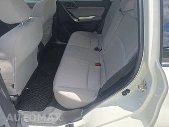 2017 Subaru Forester 2.5i Premium – miniatura 13