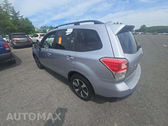 2017 Subaru Forester 2.5i Premium – miniatura 2