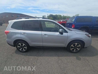 2017 Subaru Forester 2.5i Premium – miniatura 4