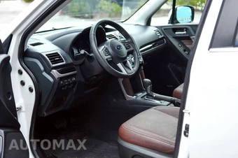 2017 Subaru Forester 2.5i Touring - miniatura 19