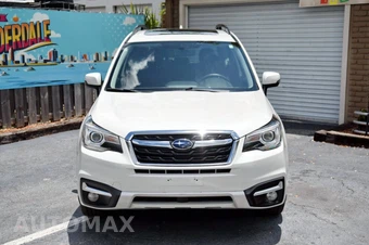 2017 Subaru Forester 2.5i Touring - miniatura 2