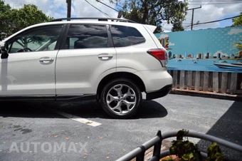 2017 Subaru Forester 2.5i Touring - miniatura 8