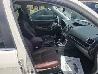 2017 Subaru Forester 2.5i Touring – miniatura 8