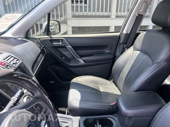2017 Subaru Forester 2.5i Touring - miniatura 18