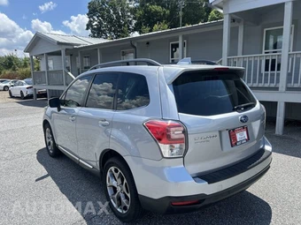 2017 Subaru Forester 2.5i Touring - miniatura 4