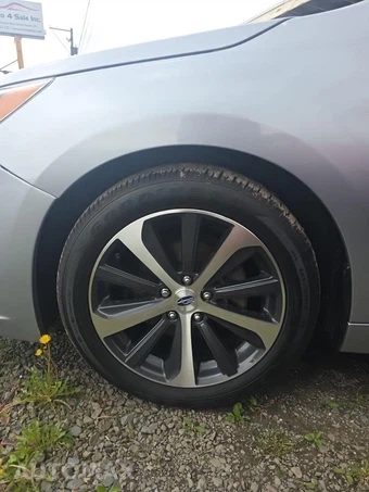 2017 Subaru Legacy 2.5i Limited – miniatura 8