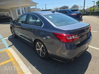 2017 Subaru Legacy 2.5i Limited – miniatura 6