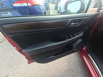 2017 Subaru Legacy 2.5i Limited - miniatura 9