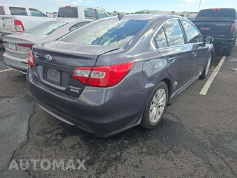 2017 Subaru Legacy 2.5i Premium – miniatura 3