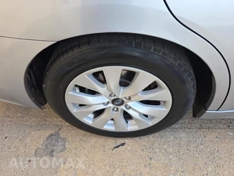 2017 Subaru Legacy 2.5i Premium – miniatura 10