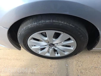 2017 Subaru Legacy 2.5i Premium – miniatura 8