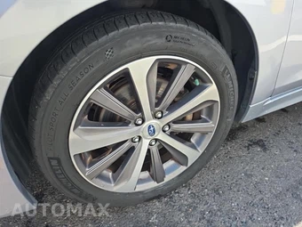 2017 Subaru Legacy 3.6R Limited - miniatura 8