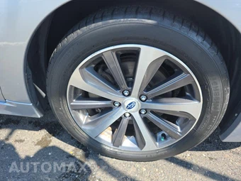 2017 Subaru Legacy 3.6R Limited - miniatura 9