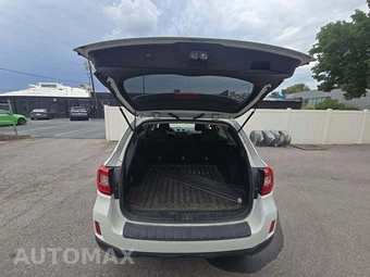 2017 Subaru Outback 2.5i Limited – miniatura 14