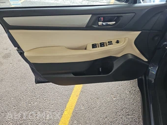 2017 Subaru Outback 2.5i Premium – miniatura 9