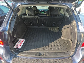 2017 Subaru Outback 3.6R Limited - miniatura 16