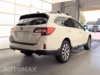 2017 Subaru Outback 3.6R Touring – miniatura 4