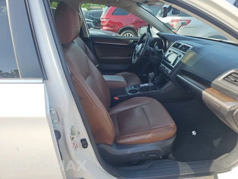 2017 Subaru Outback 3.6R Touring – miniatura 8