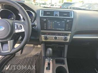 2017 Subaru Outback 3.6R Touring – miniatura 10