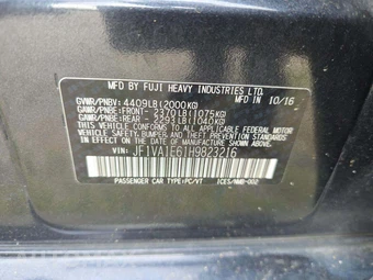 2017 Subaru WRX Premium – miniatura 2
