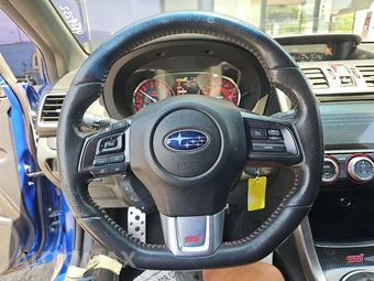 2017 Subaru WRX STi – miniatura 10