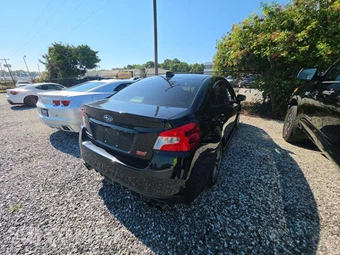 2017 Subaru WRX STi Limited w/Low Profile Trunk Spoiler - miniatura 3