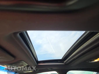 2017 Subaru WRX STi Limited w/Low Profile Trunk Spoiler - miniatura 18